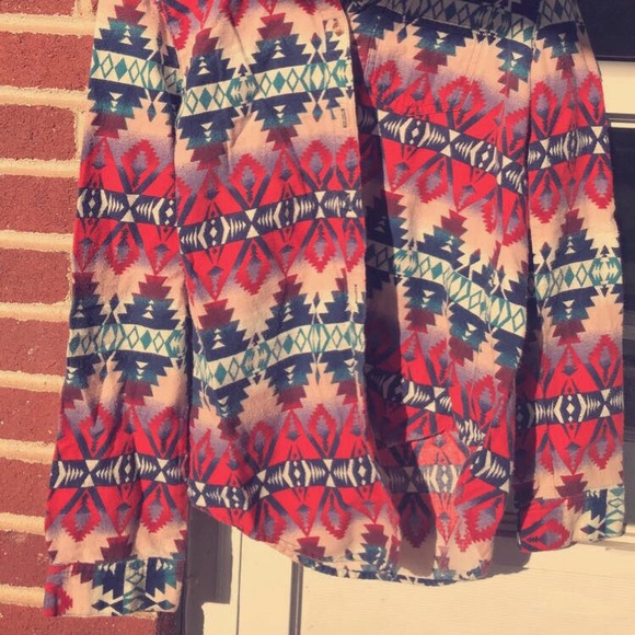 BDG Womens Large Red Button Shirt Aztec, Soft - Picture 3 of 4